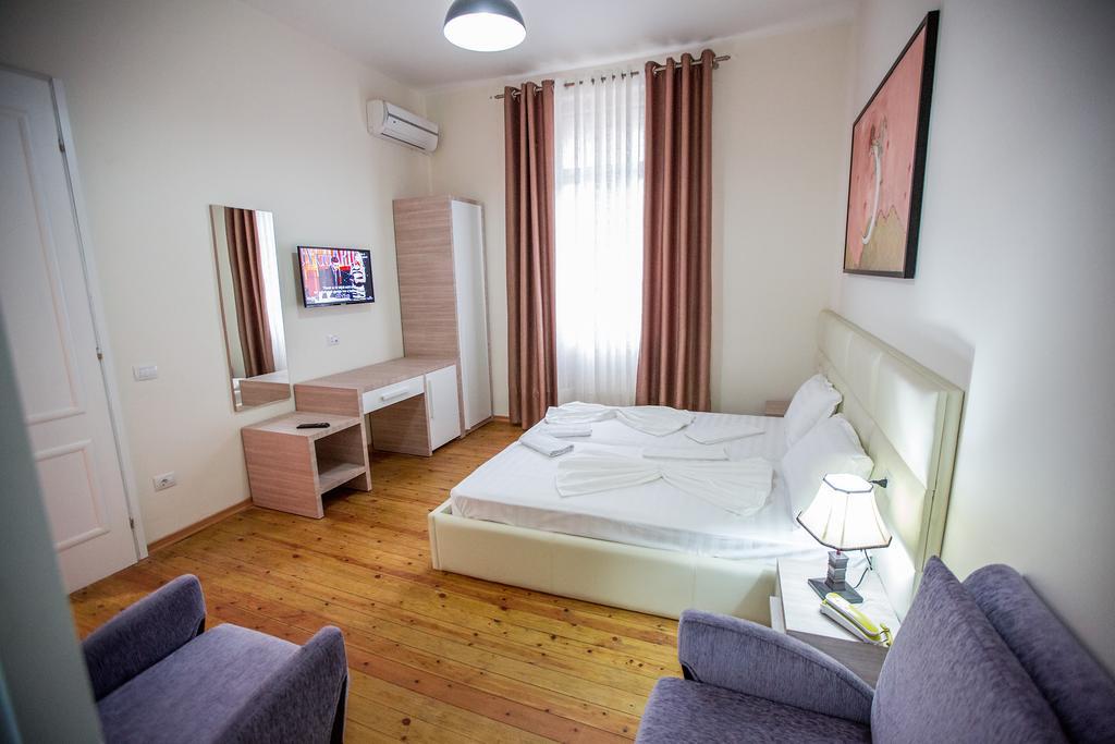 Hotel Living 3*