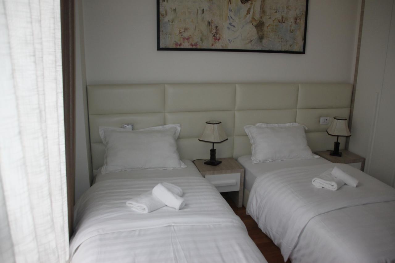Hotel Living